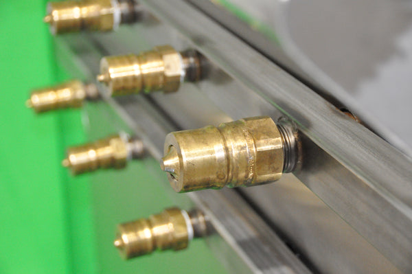 QUICK-RELEASE FITTINGS